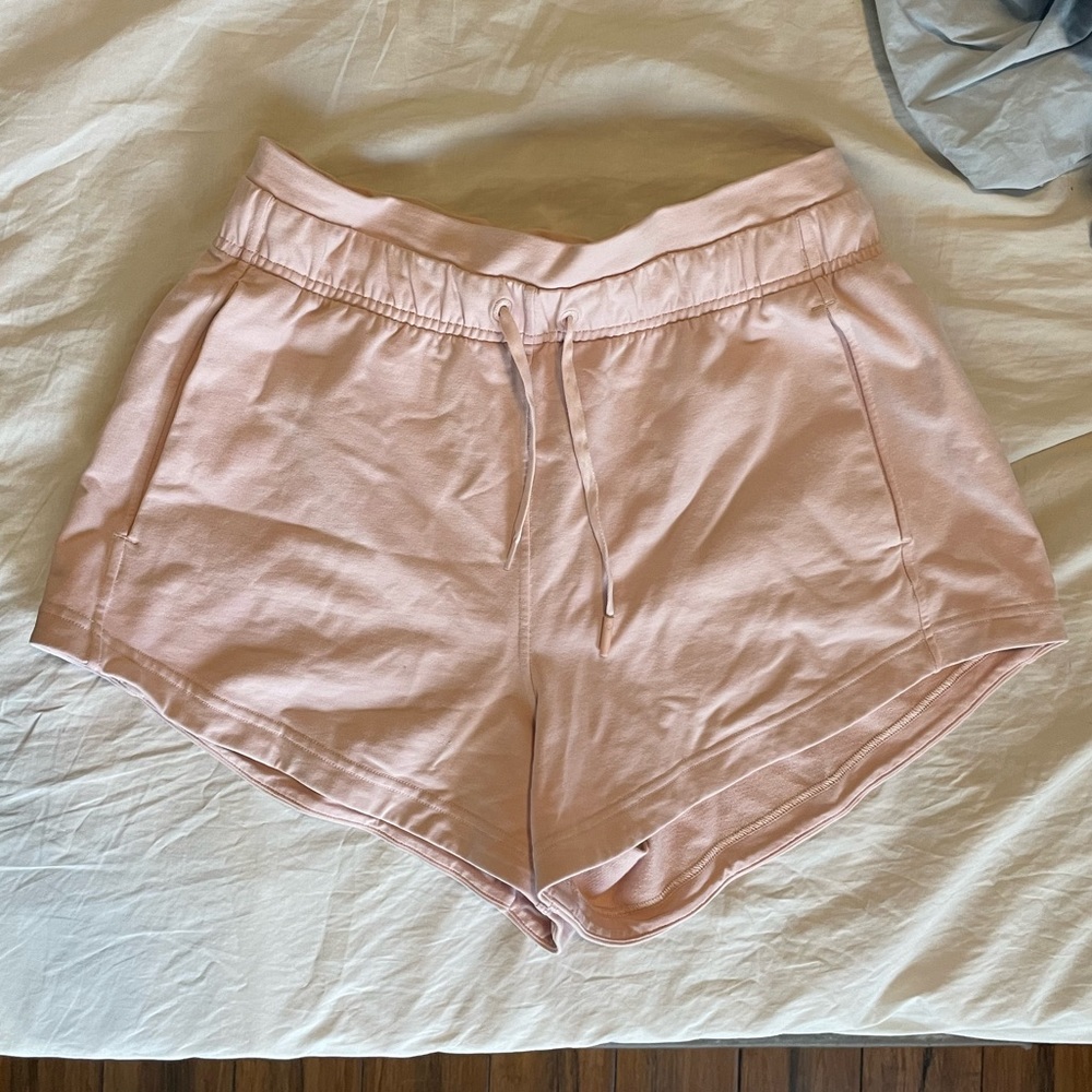 Lululemon short